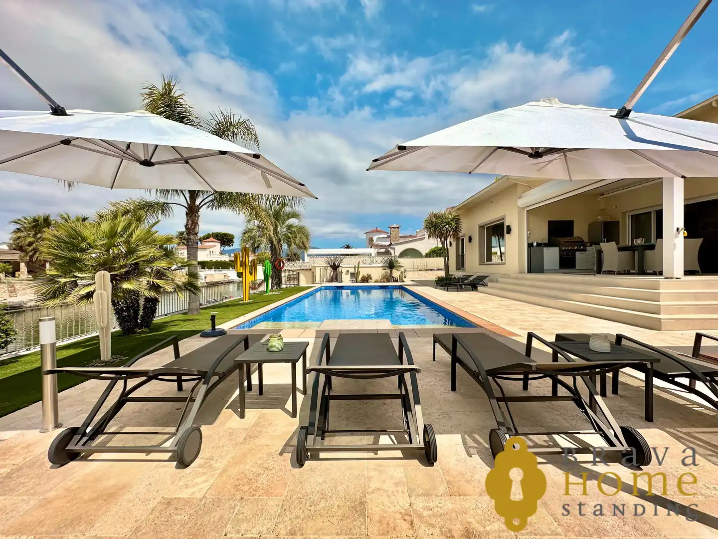 Terrace of Houses for sale in Empuriabrava  with Air Conditioner, Heating and Private garden