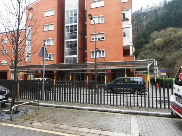 Aparcament de Local en venda en Tolosa