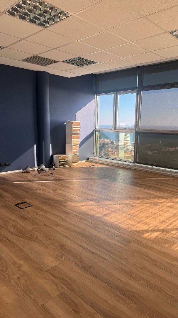 Oficina de lloguer en Badalona amb Aire condicionat i Calefacció