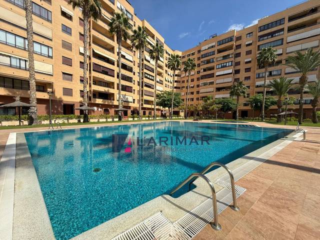 Piso en Alquiler en Avenida CONDOMINA en Cabo de las Huertas