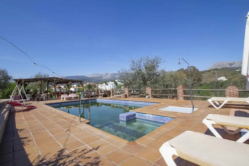 Casa rústica con piscina en venta en Riogordo, imagen 32