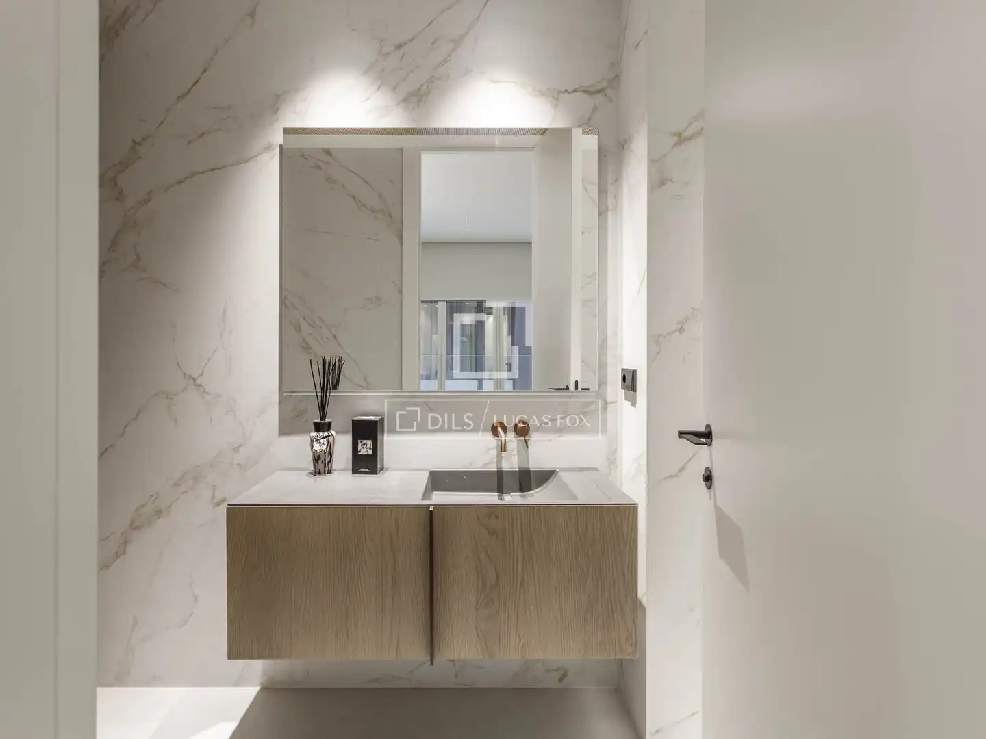 Baño de Piso de alquiler en Madrid con Aire acondicionado, Terraza y Piscina