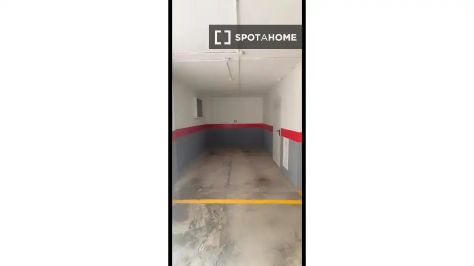 Parking de Piso de alquiler en Cullera con Aire acondicionado, Calefacción y Amueblado