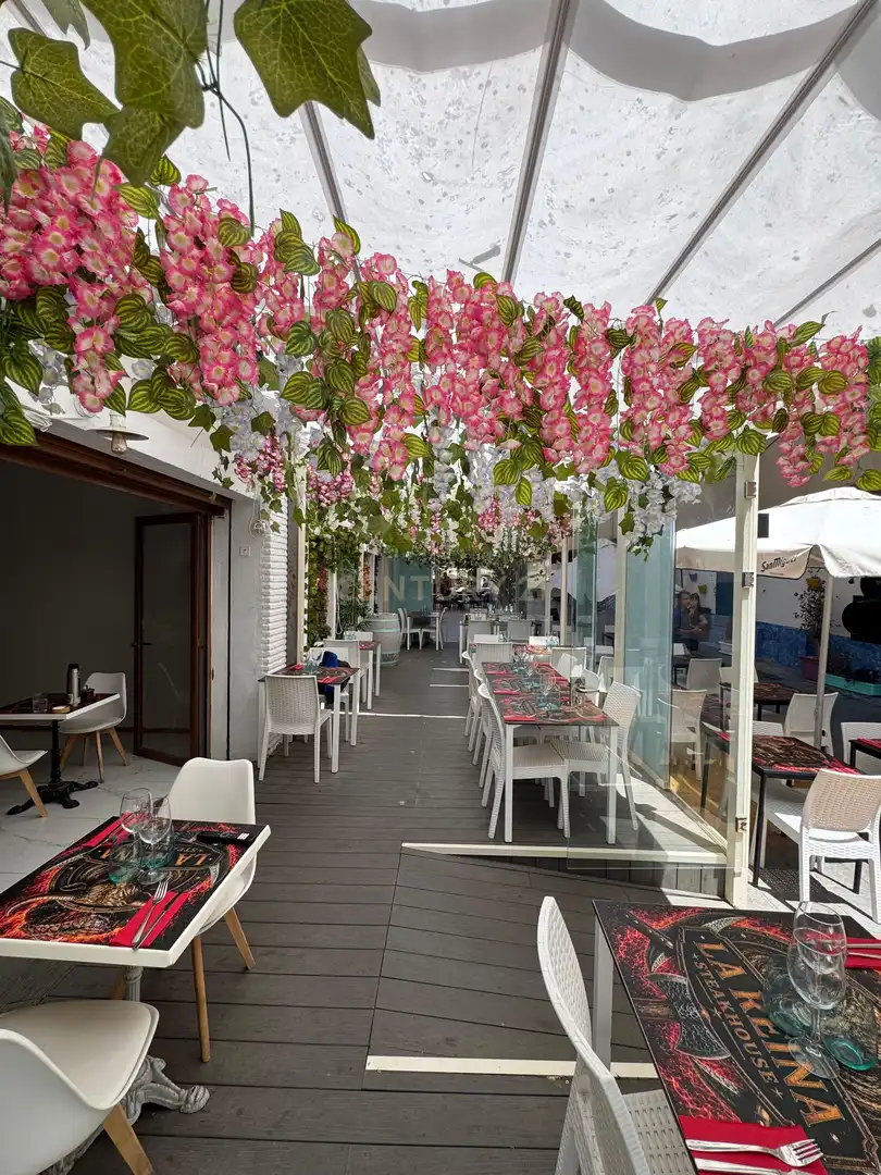 Terraza de Local en traspaso en Fuengirola con Aire acondicionado