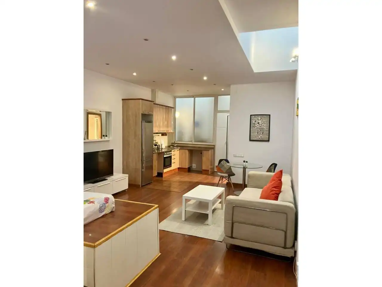 Living room of Flat for rent in Barcelona  with Air Conditioner, Heating and Private garden