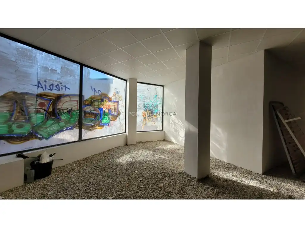 Commercial properties for sale in Maó - Mahón