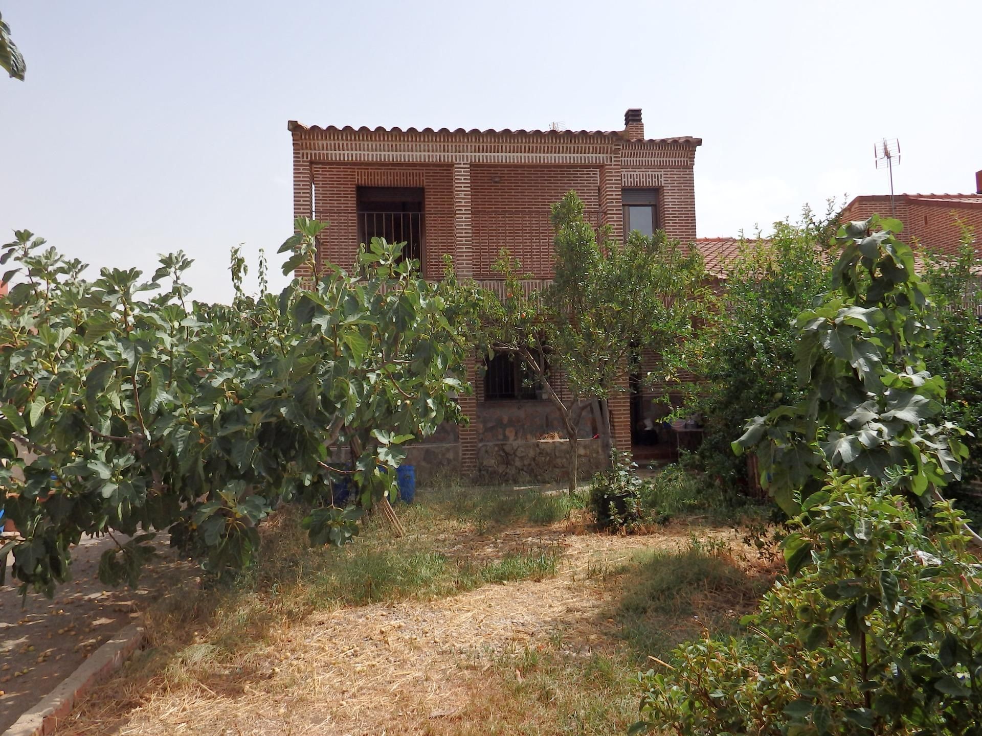 Exterior view of Single-family semi-detached for sale in Nambroca  with Heating, Private garden and Terrace
