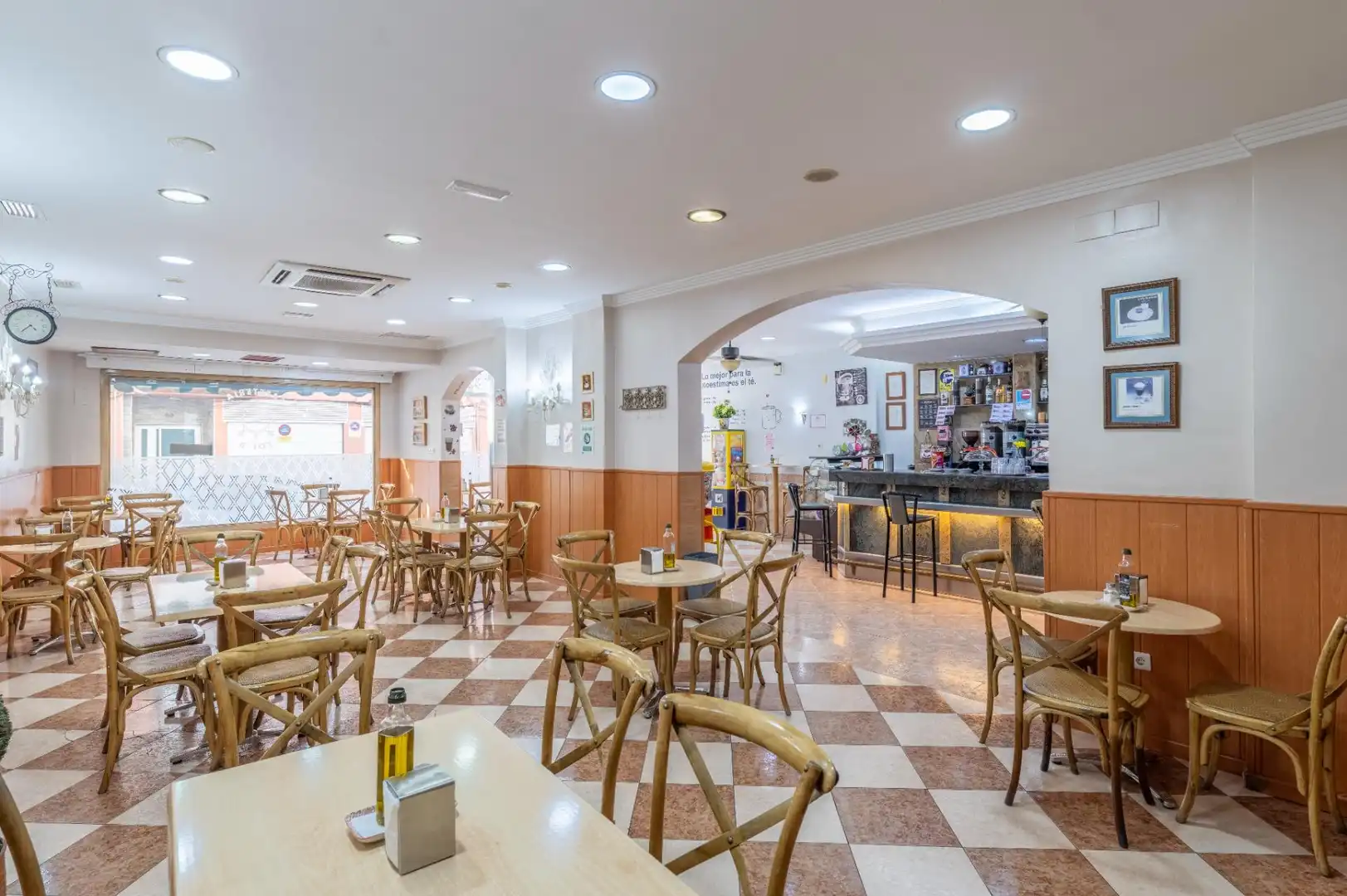 Business premises for sale in de Jueves, imagen 25