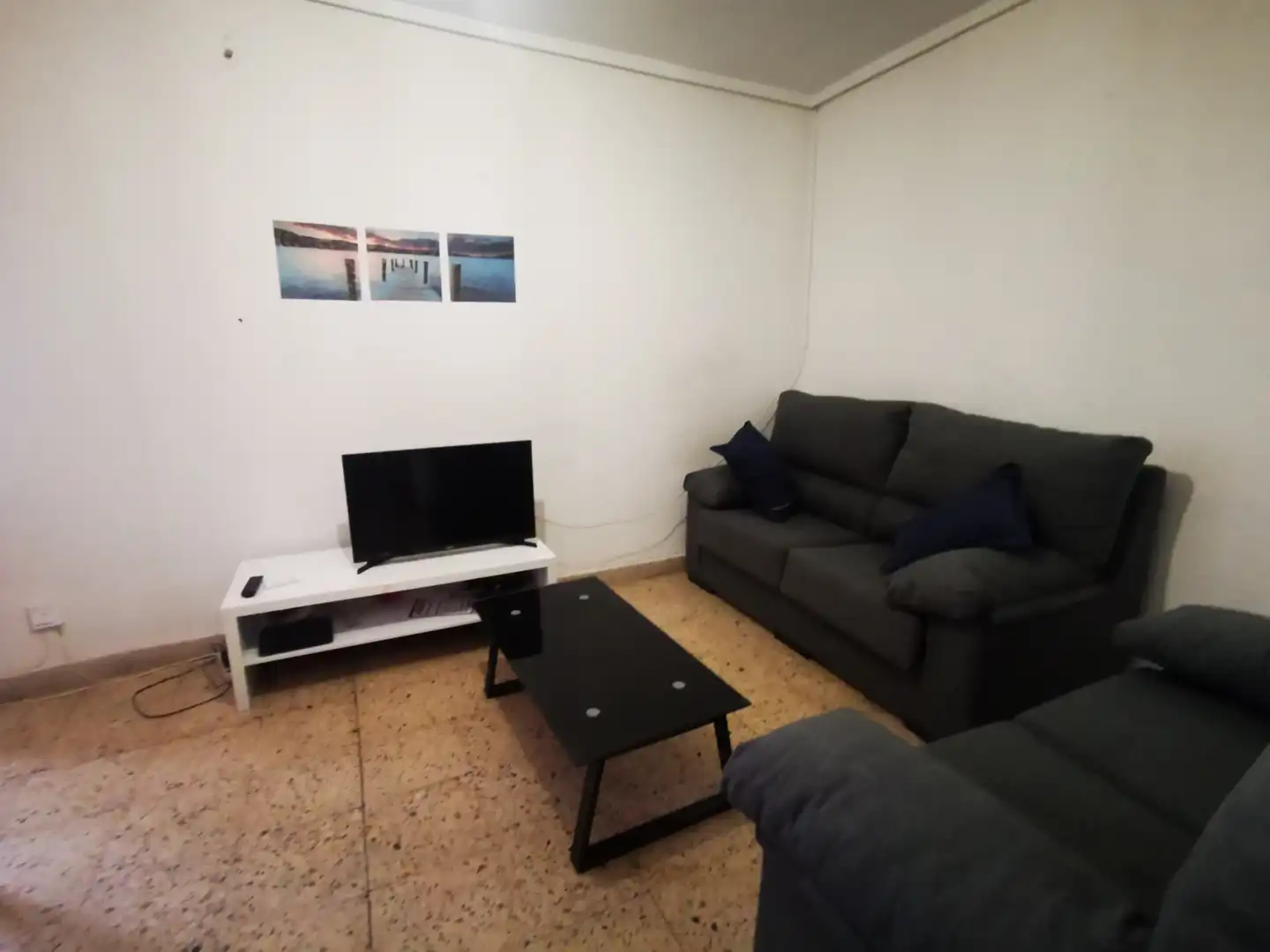 Living room of Flat for rent in Salamanca  with Heating, Furnished and Washing machine