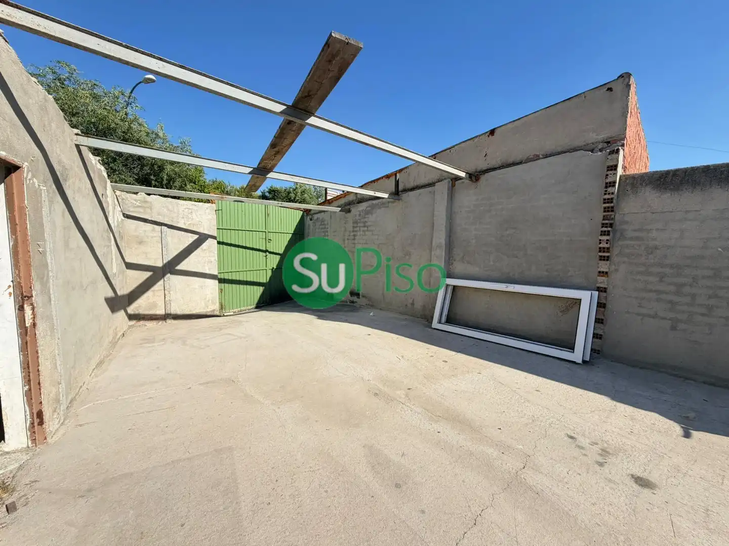 Business premises for sale in Barrio Estación 10, imagen 3