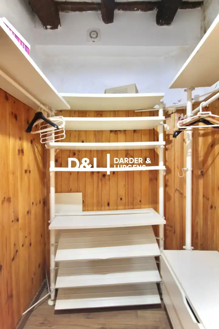 Planta baja en venta en Vilanova i la Geltrú con Calefacción y Horno