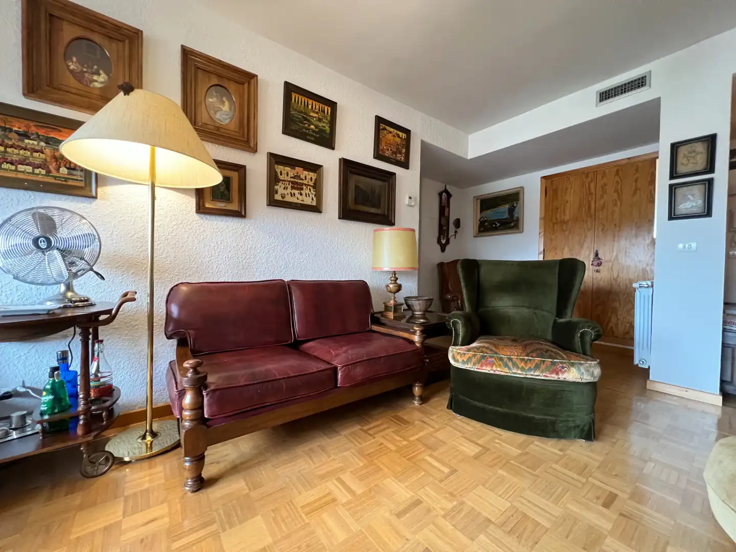 Living room of Attic for sale in Jaca  with Terrace and Community pool