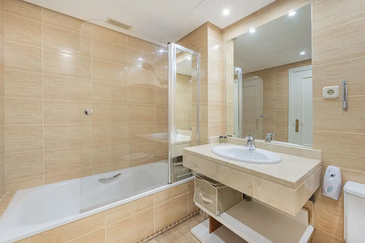 Bathroom of Apartments for rent in Marbella  with Air Conditioner, Furnished and Pets allowed
