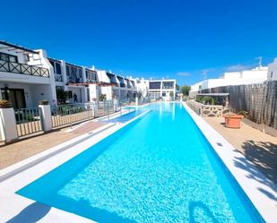Piscina de Apartament en venda en Tías amb Terrassa, Moblat i Piscina comunitària