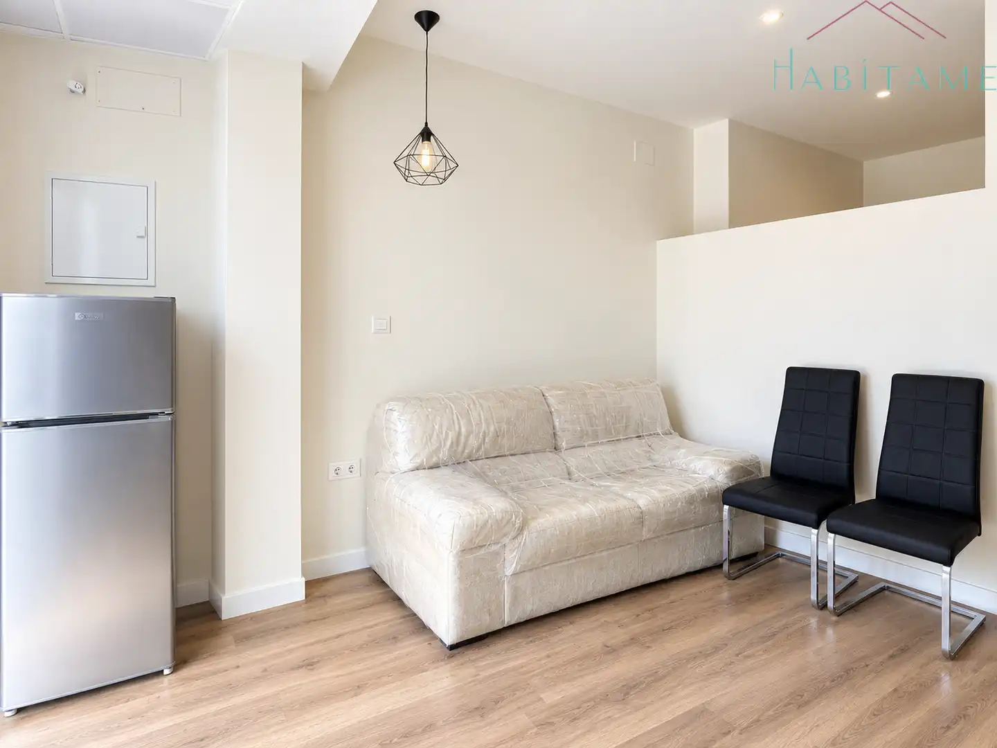 Wohnzimmer von Wohnung zur Miete in Genil