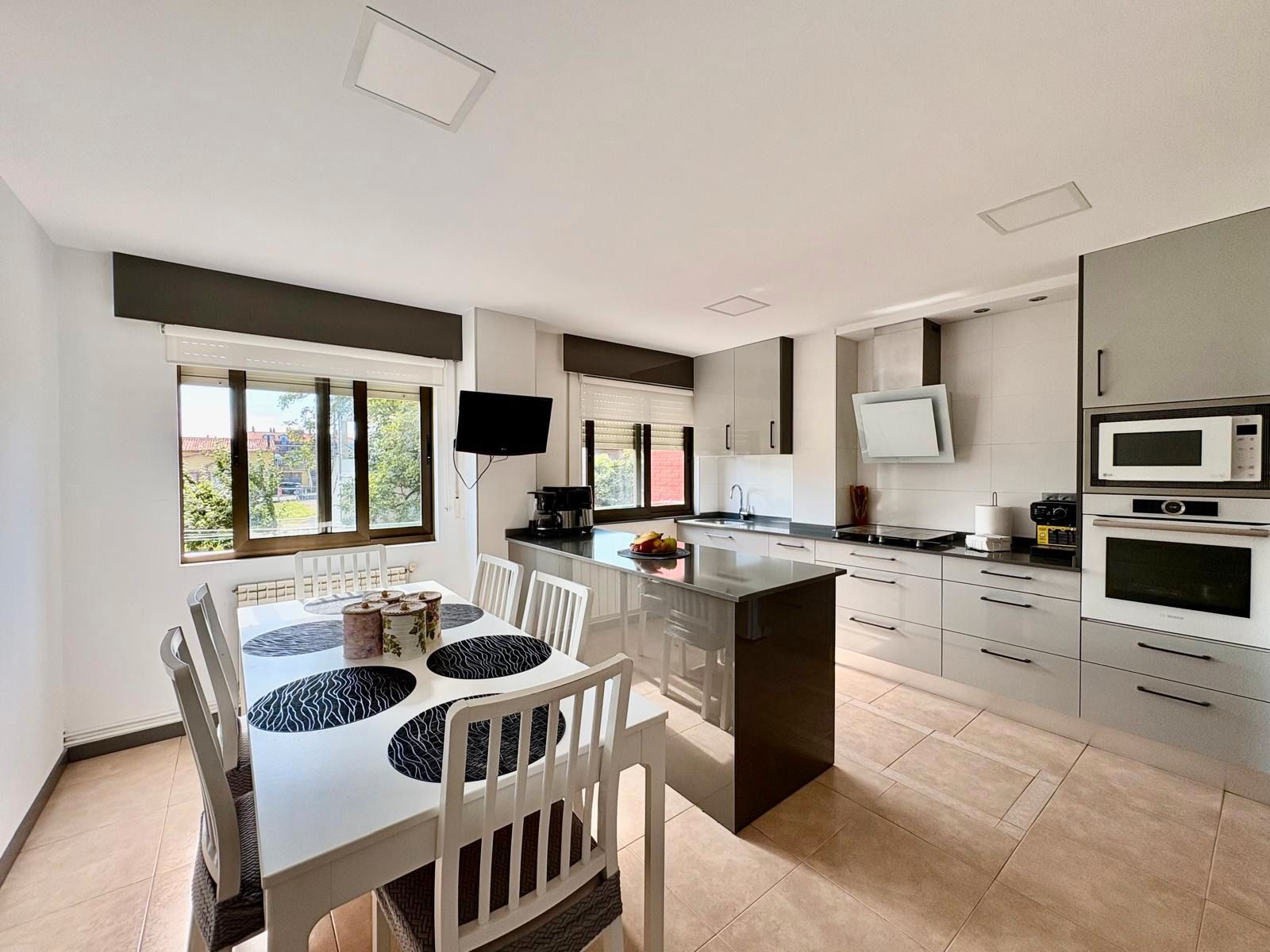 Cuina de Pis en venda en Suances amb Calefacció i Traster