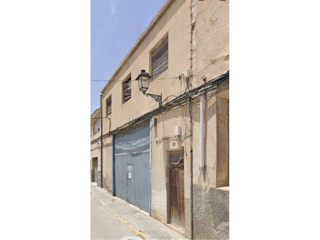 Vista exterior de Nave industrial en venta en Sax