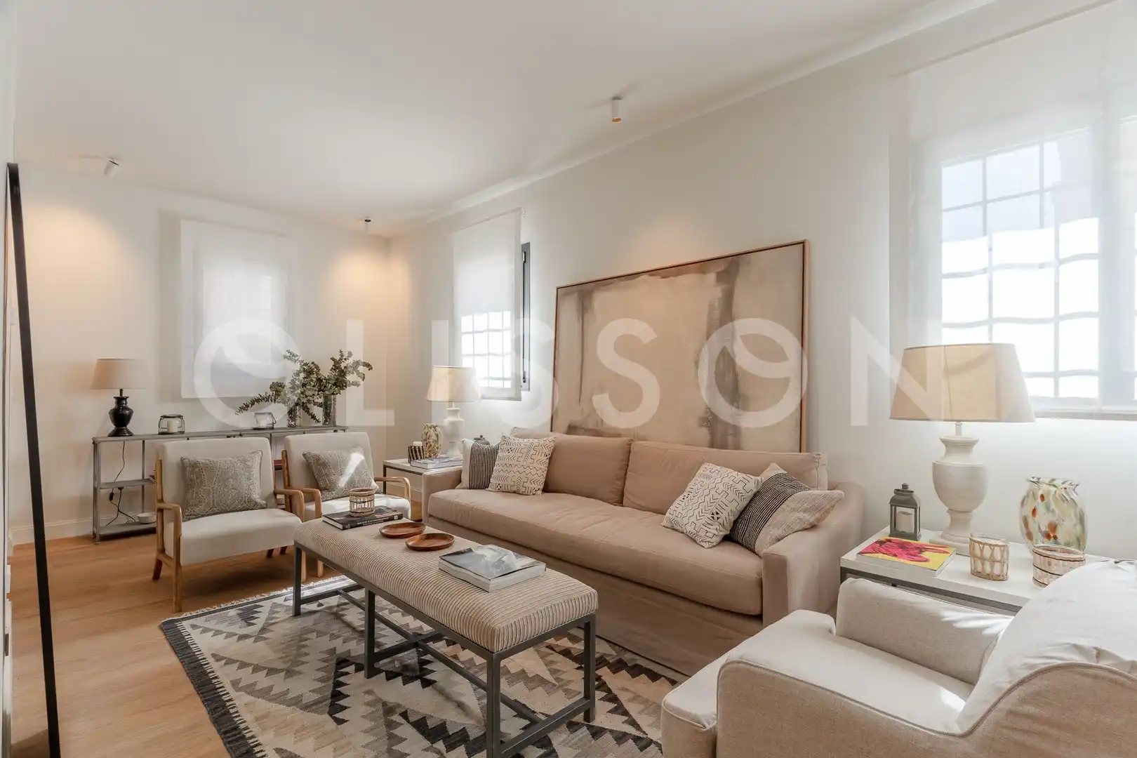 Sala d'estar de Dúplex en venda en Madrid amb Aire condicionat, Terrassa i Traster