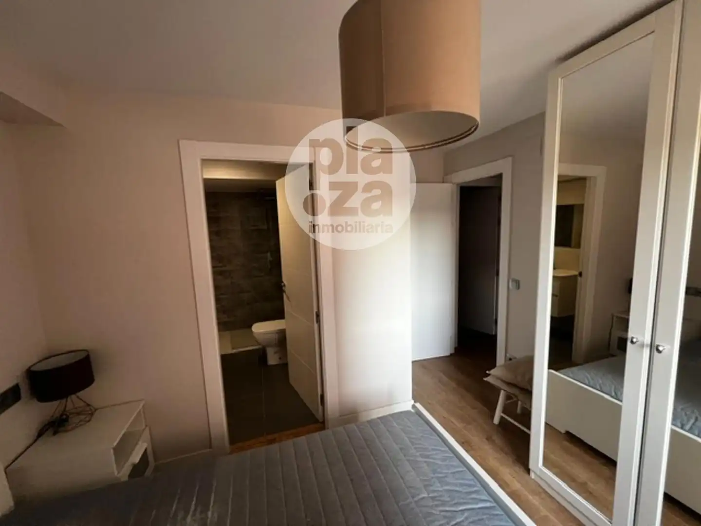 Dormitori de Pis en venda en Burgos amb Calefacció i Moblat