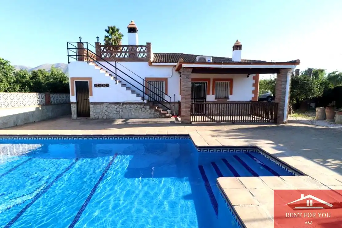 Casa con piscina en alquiler en Centro, imagen 4