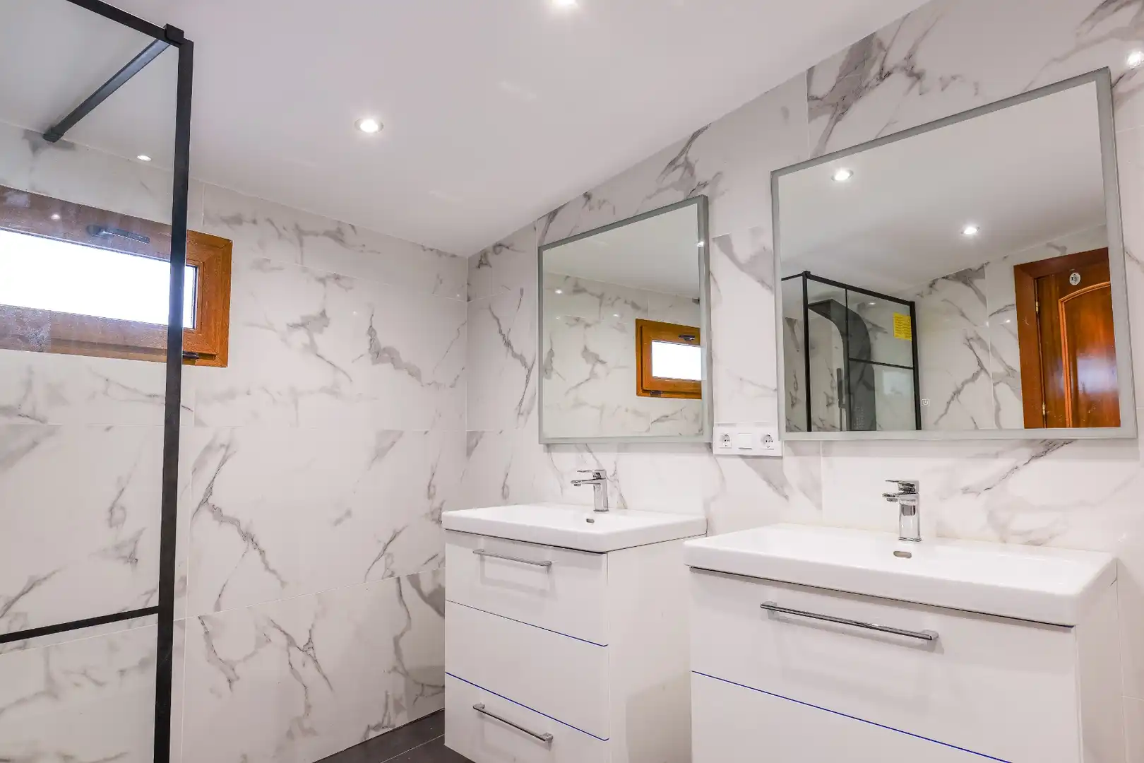 Bathroom of Houses for sale in Moraira