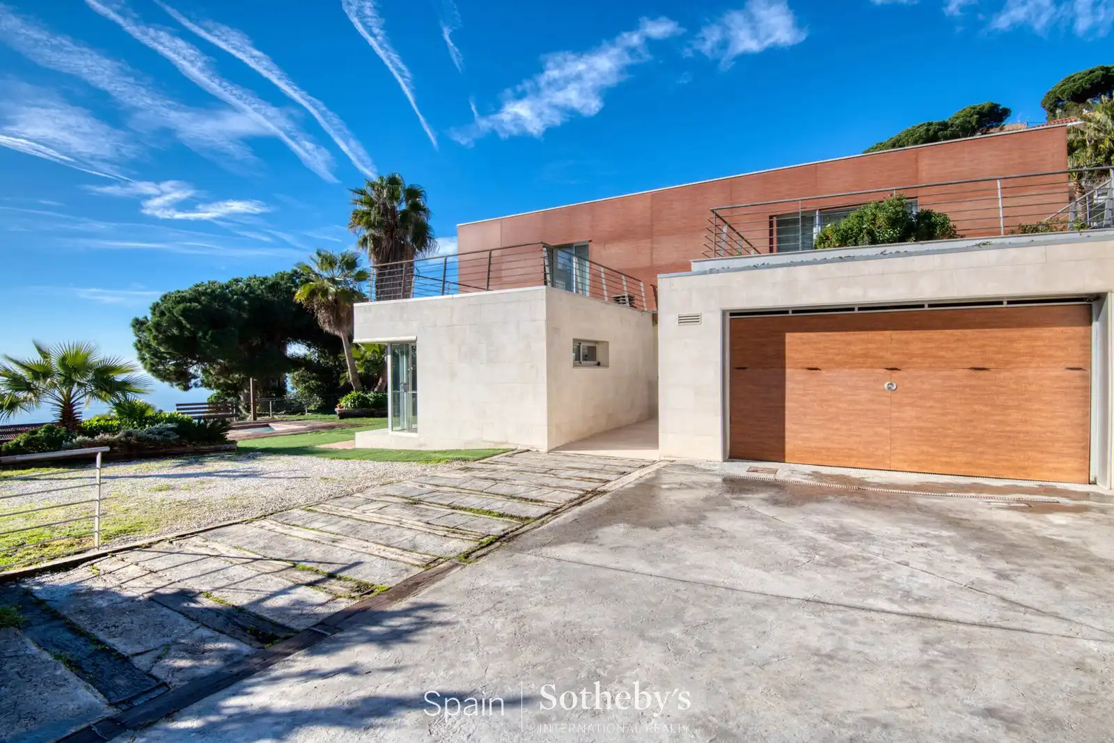 Vista exterior de Casa o xalet en venda en Lloret de Mar amb Aire condicionat, Calefacció i Jardí privat