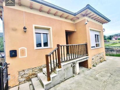 House or chalet for sale in San Felices de Buelna