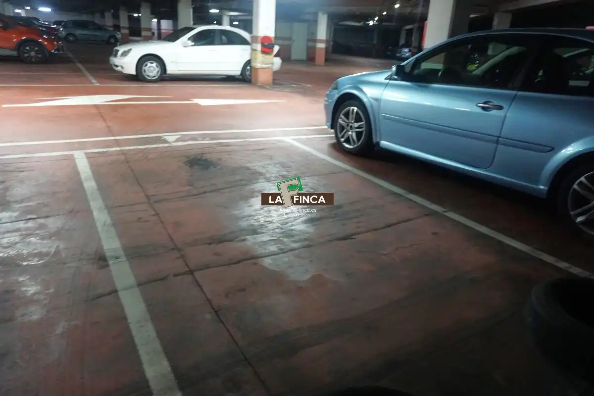 Parking de Garaje en venta en Oviedo 