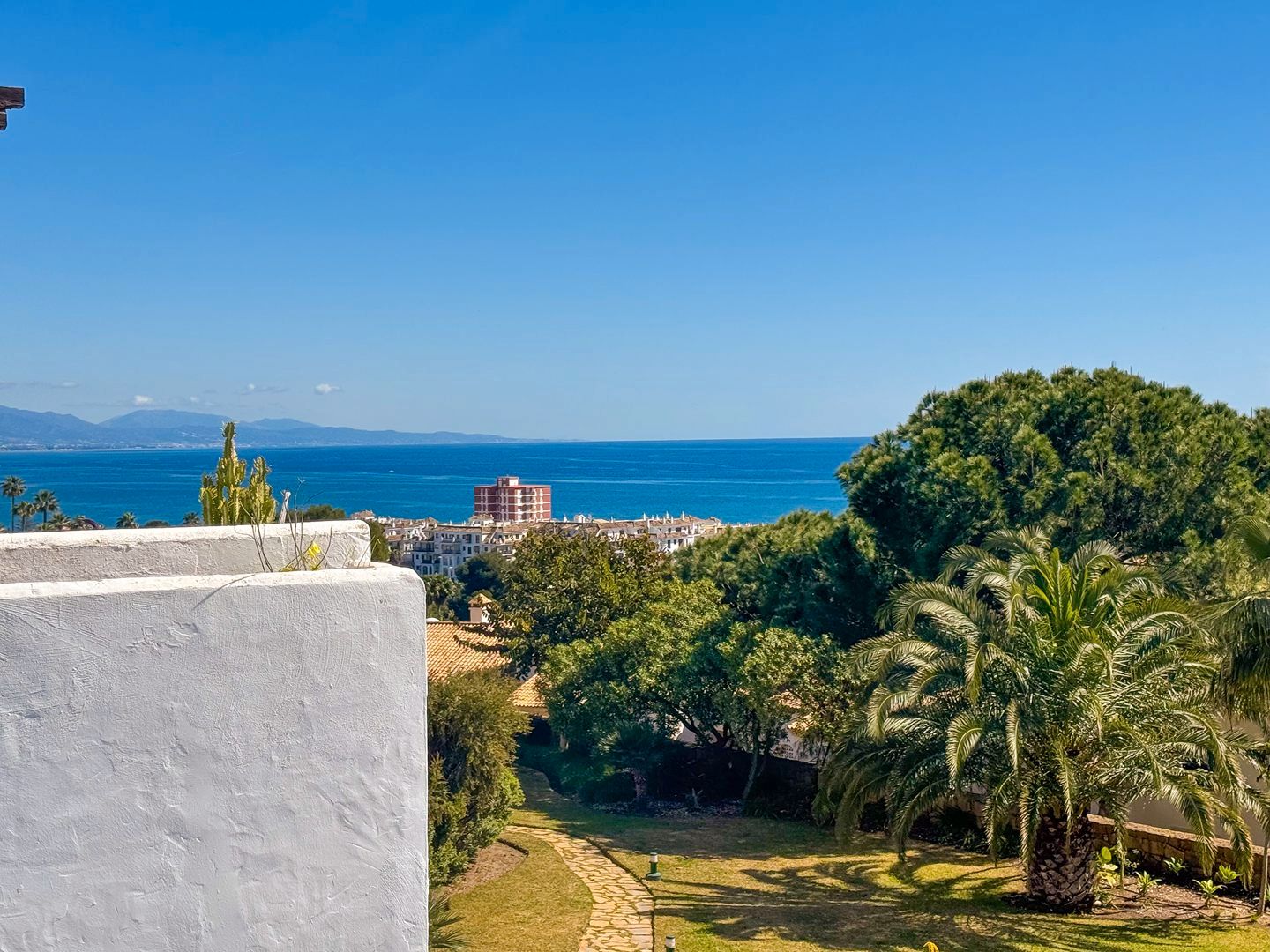 Vista exterior de Apartamento en venta en Manilva con Aire acondicionado, Calefacción y Terraza