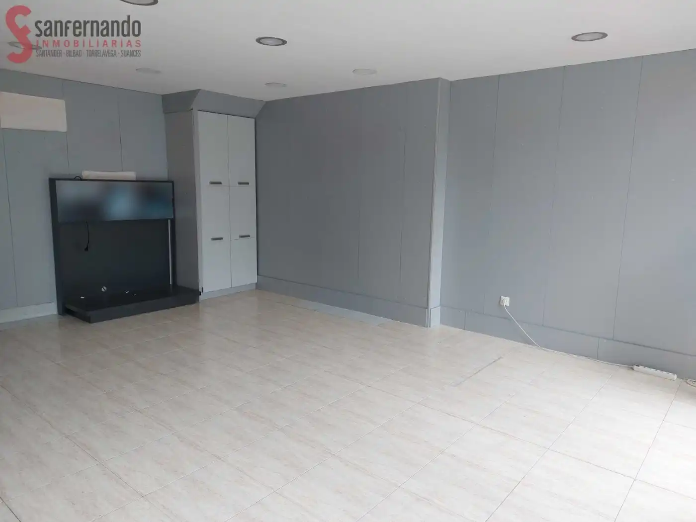 Local comercial en venda a Los Corrales de Buelna, imagen 3