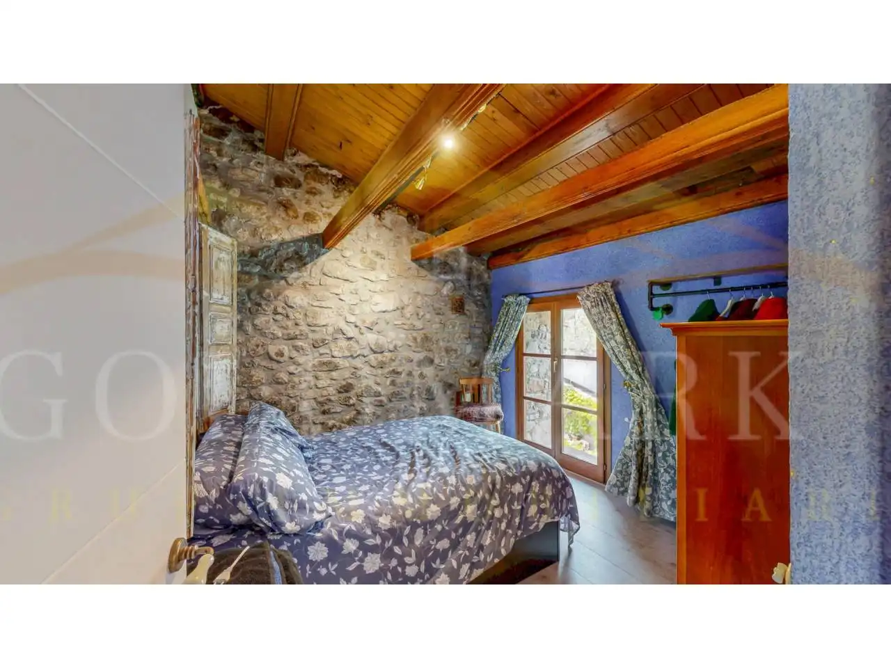Habitación de Finca rústica en venta en Sant Jaume de Frontanyà con Calefacción y Jardín privado