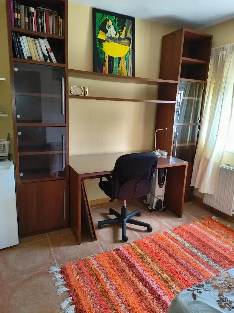 Habitación de Casa o chalet para compartir en Aranjuez con Jardín privado, Amueblado y Horno