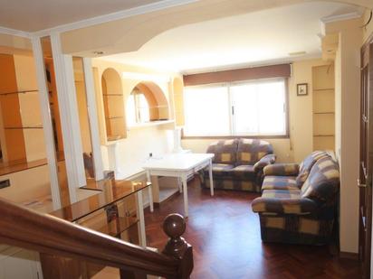 Living room of Duplex to rent in A Coruña Capital   with Heating, Parquet flooring and Furnished