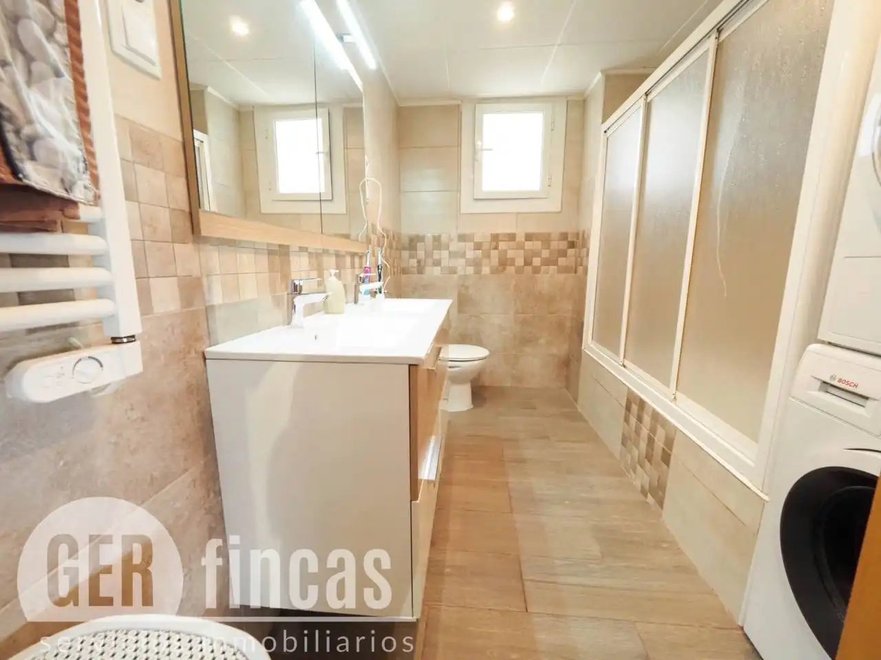 Habitación de Casa o chalet en venta en Terrassa con Aire acondicionado, Calefacción y Jardín privado