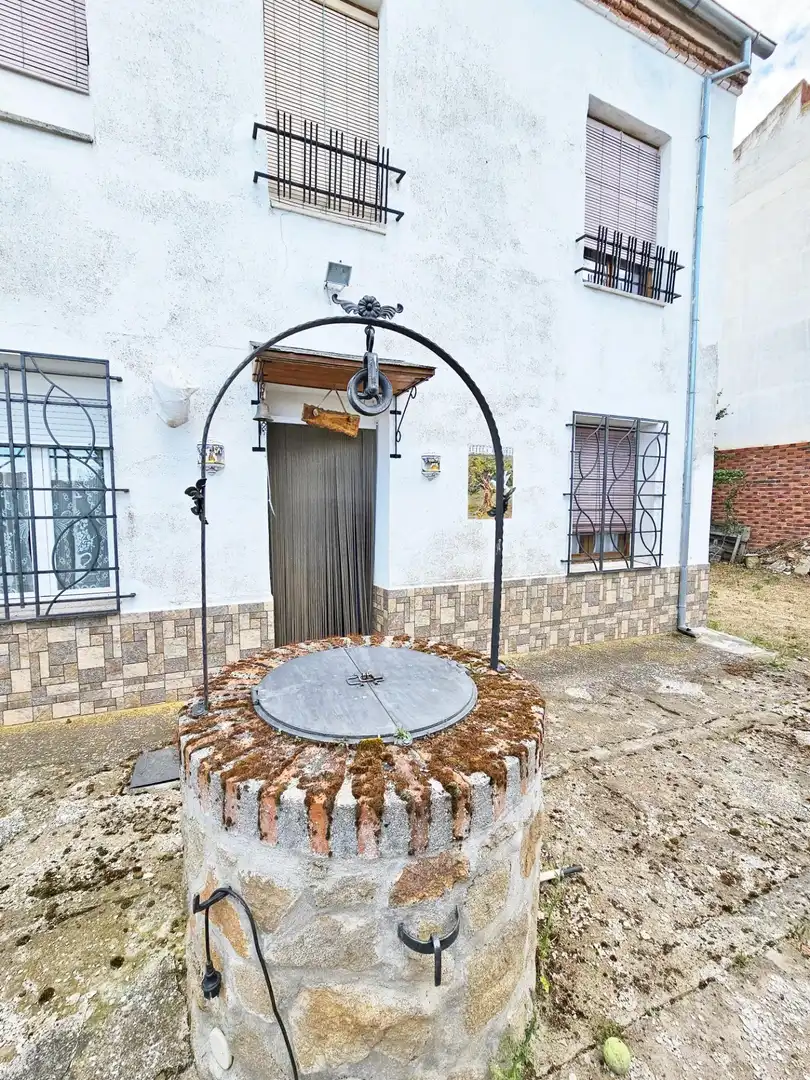 Casa o chalet en venta en Sanchidrián con Jardín privado, Terraza y Trastero