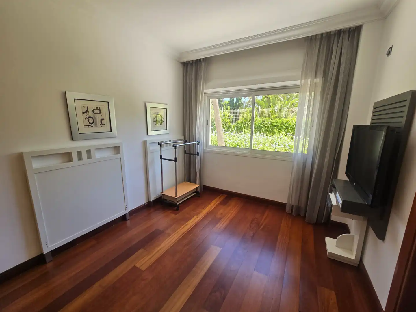Dormitori de Apartament en venda en Marbella amb Aire condicionat, Calefacció i Jardí privat