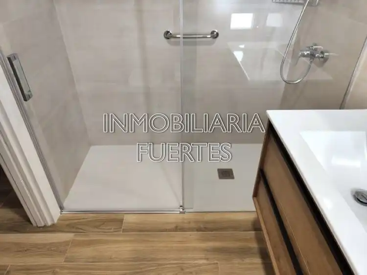 Flat for rent in Calle Demetrio de los Ríos, Las Ventas