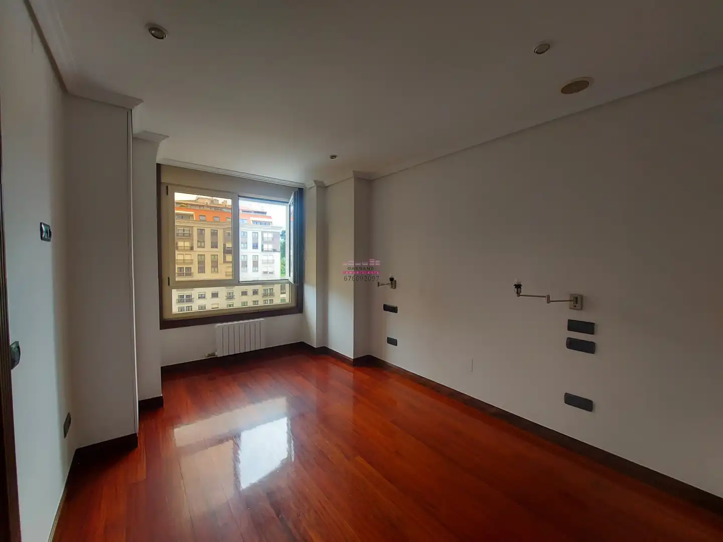 Flat for rent in Praza Francisco Fernández del Riego, 11, Plaza España - Corte Inglés
