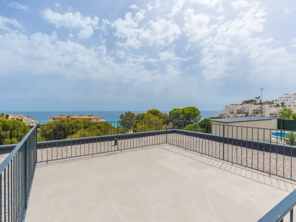 Terrace of Houses for sale in El Campello  with Air Conditioner, Swimming Pool and Furnished