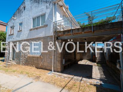 Vista exterior de Casa o xalet en venda en Galapagar amb Terrassa, Piscina i Balcó