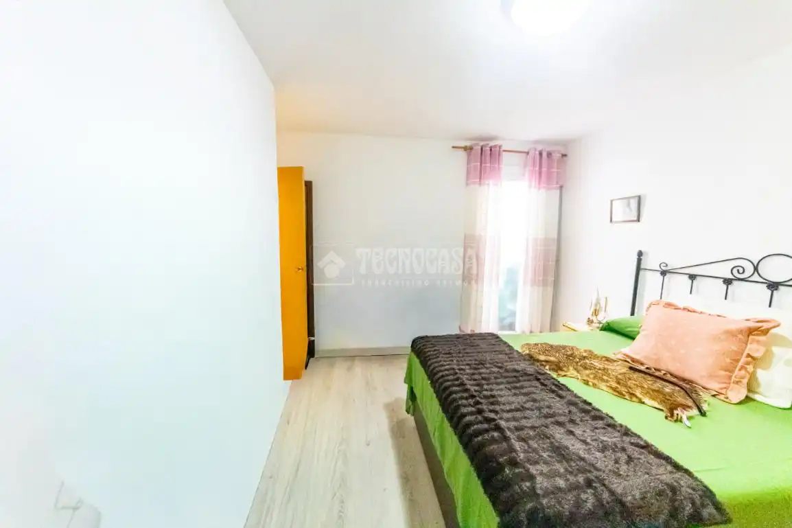 Habitación de Piso en venta en Cunit con Parquet y Balcón
