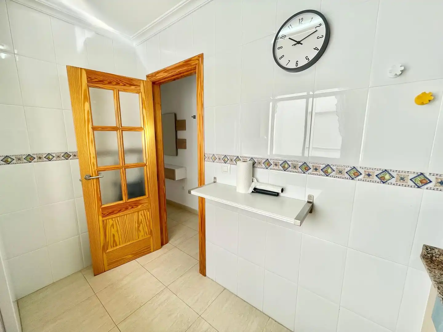 Bany de Apartament de lloguer en Los Alcázares amb Aire condicionat, Traster i Moblat