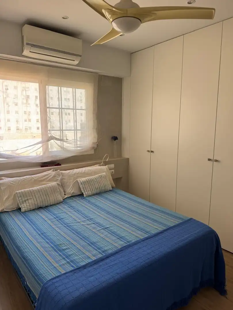 Bedroom of Flat for sale in Valencia