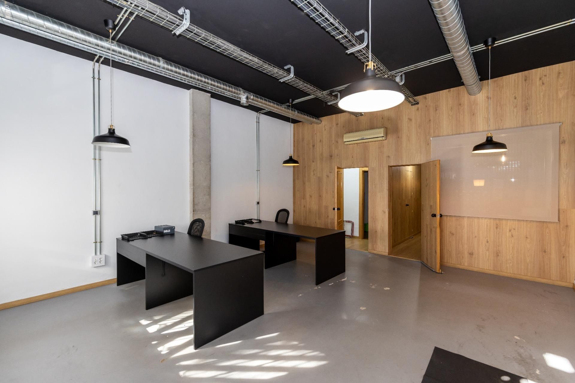 Oficina de lloguer en  Granada Capital amb Aire condicionat