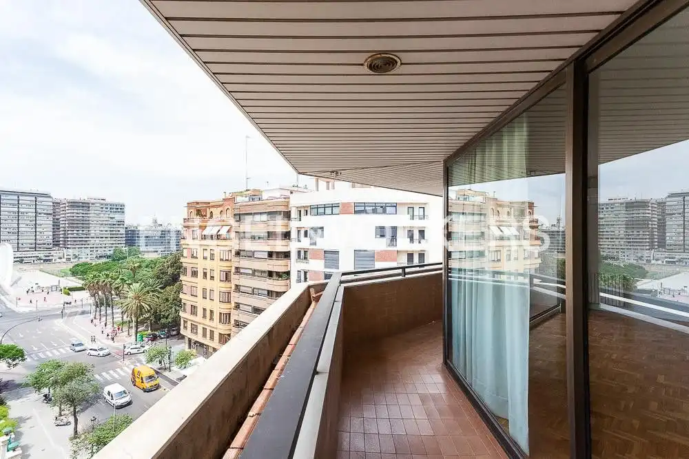 Exterior view of Flat for rent in El Pla del Real