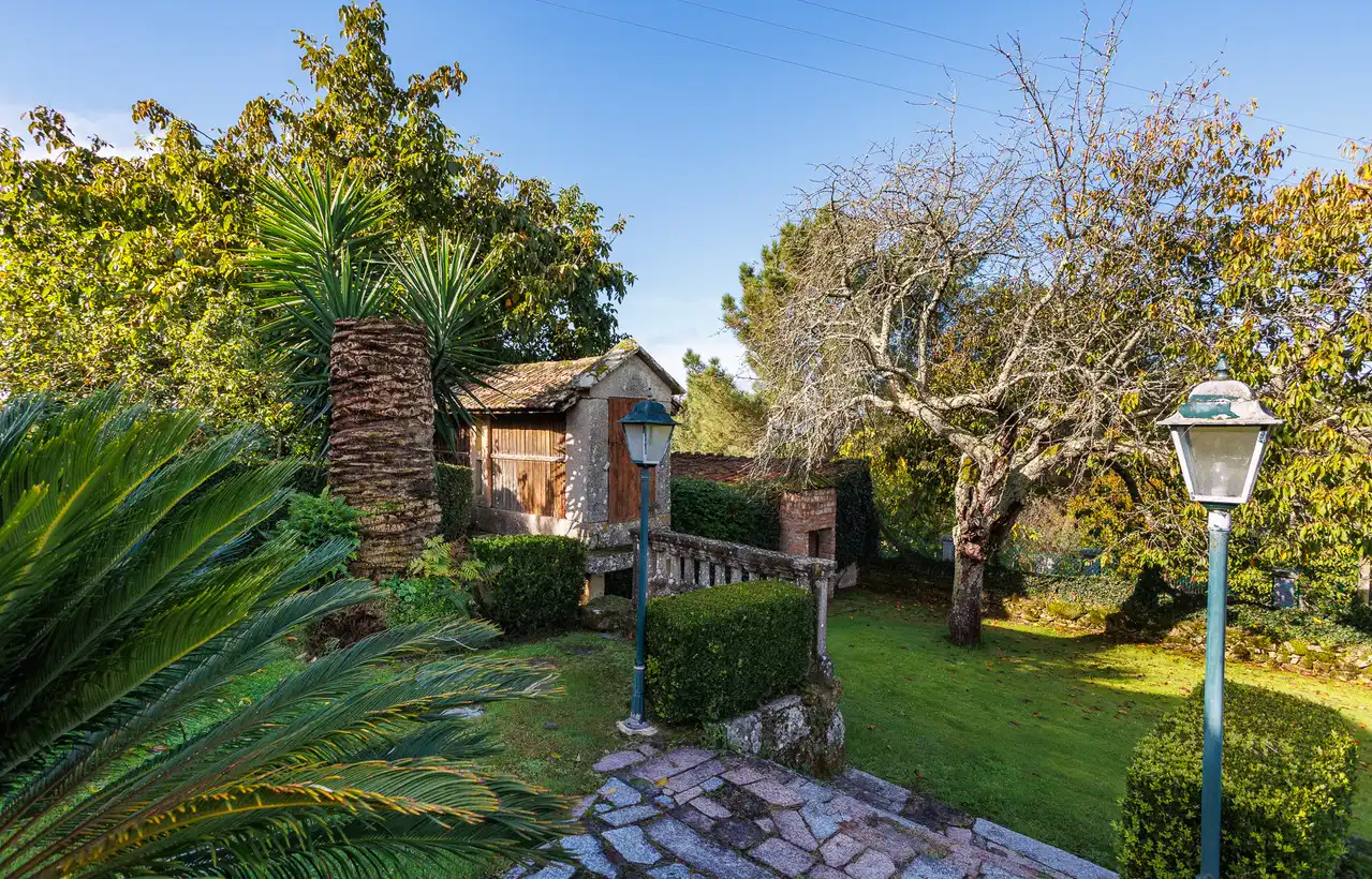 Casa amb terrassa en venda a Amoeiro, imagen 3