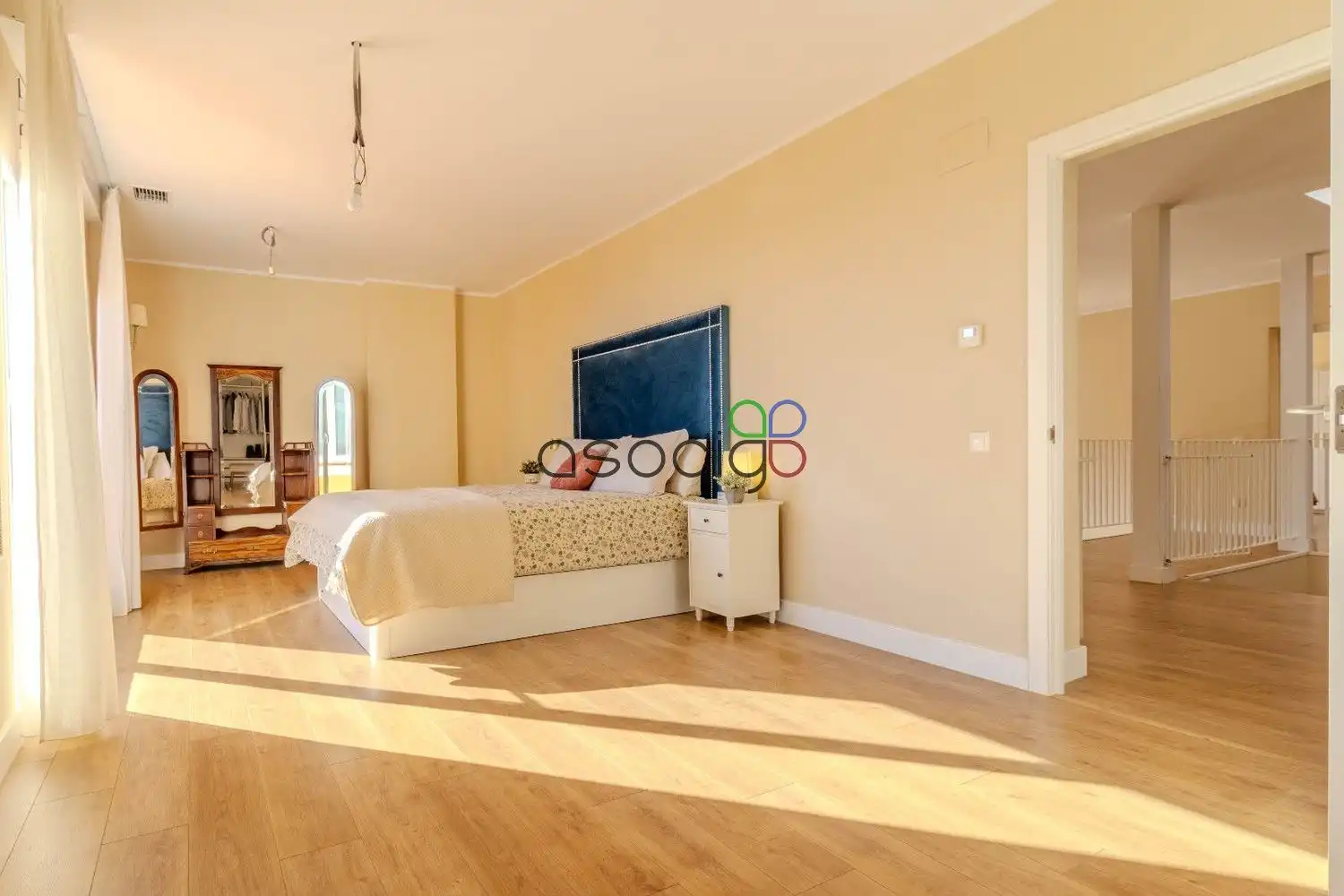 Bedroom of Houses for sale in Cabanillas del Campo  with Air Conditioner, Heating and Storage room
