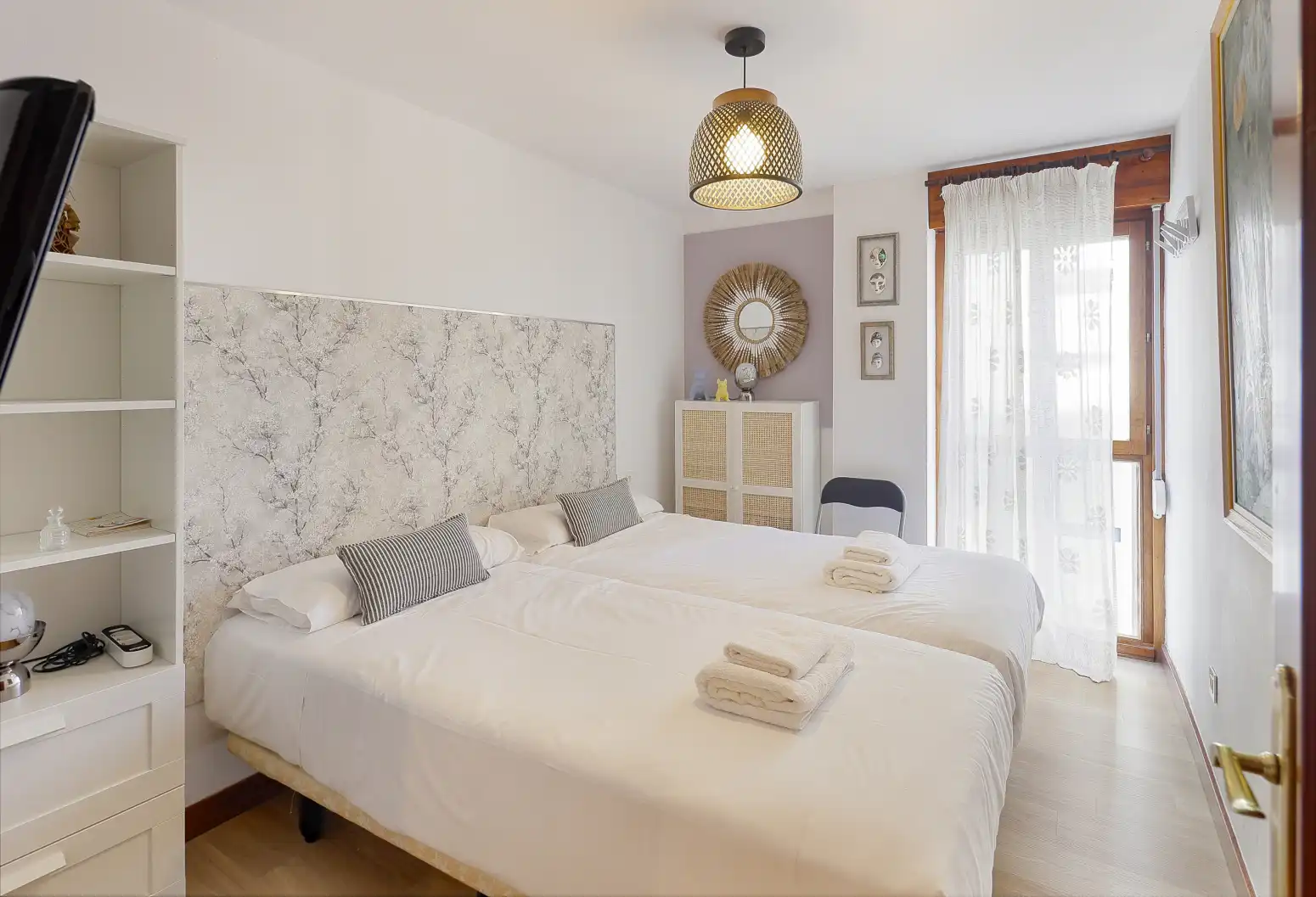 Habitación de Piso en venta en Gijón  con Calefacción, Trastero y Amueblado