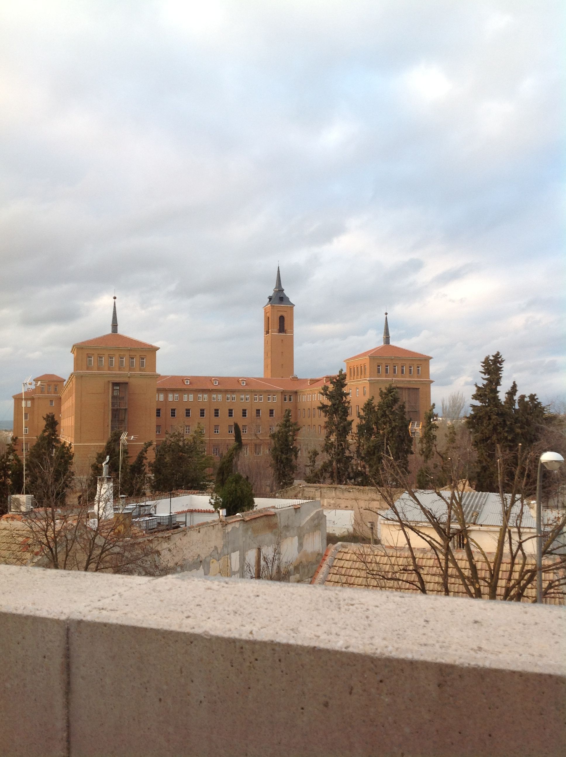 Exterior view of House or chalet for sale in Ciudad Real Capital  with Air Conditioner, Parquet flooring and Terrace