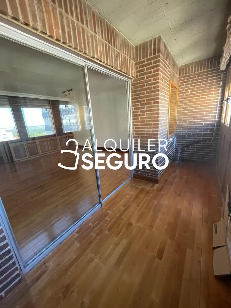 Flat for rent in Madrid  with Air Conditioner, Heating and Terrace